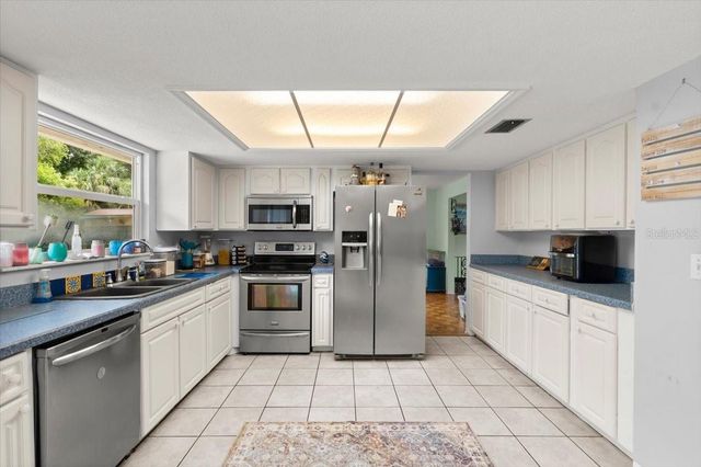 20 PUTNAM AVENUE, Ormond Beach, FL 32174