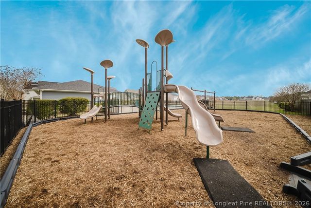 5317 Pride Lane, Hope Mills, NC 28348