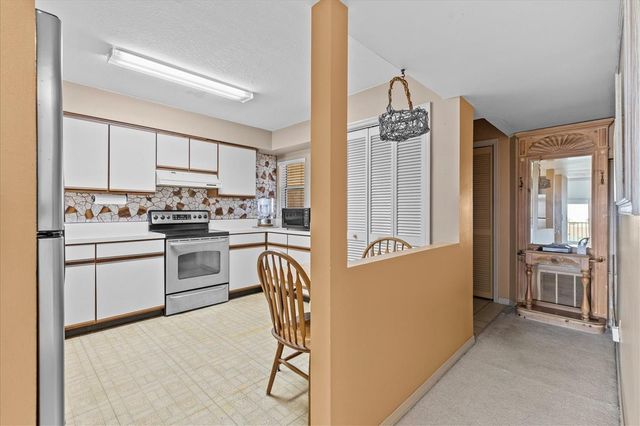 5537 SEA FOREST DRIVE 307, New Port Richey, FL 34652