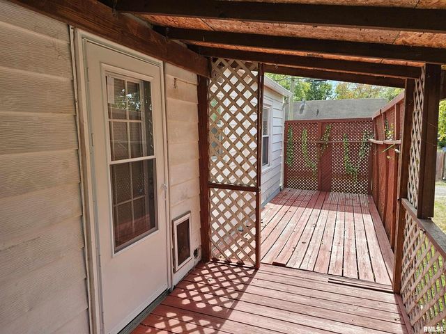 713 N 10TH Street, Mt Vernon, IL 62864