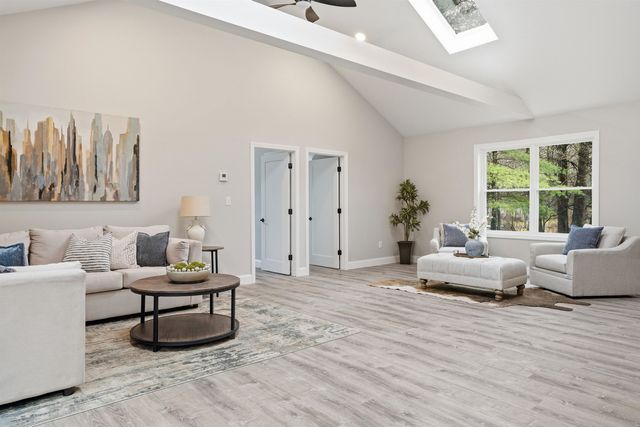 50 Woodridge Road, Danville, NH 03826