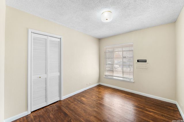 119 Ewing, San Antonio, TX 78201