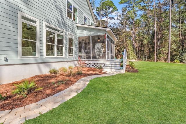 1062 Refuge Court NE, Townsend, GA 31331