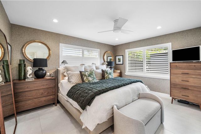 3481 NE 18th Avenue, Oakland Park, FL 33306