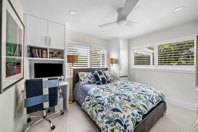 3481 NE 18th Avenue, Oakland Park, FL 33306