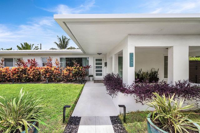 3481 NE 18th Avenue, Oakland Park, FL 33306