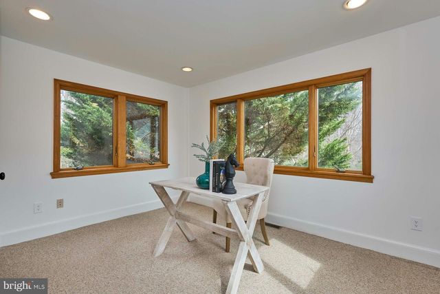 6586 BRADDOCK RD, Alexandria, VA 22312