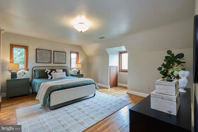 6586 BRADDOCK RD, Alexandria, VA 22312