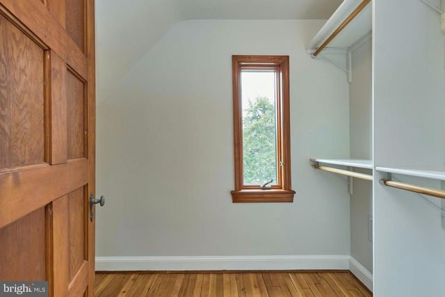 6586 BRADDOCK RD, Alexandria, VA 22312