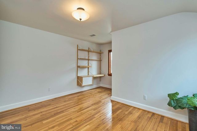 6586 BRADDOCK RD, Alexandria, VA 22312