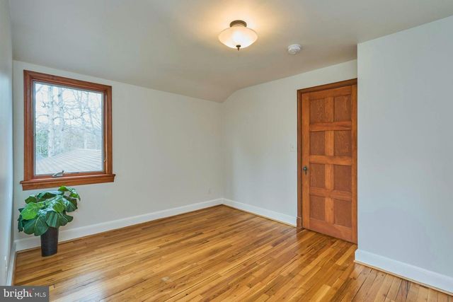 6586 BRADDOCK RD, Alexandria, VA 22312