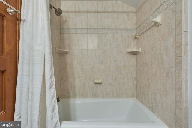 6586 BRADDOCK RD, Alexandria, VA 22312