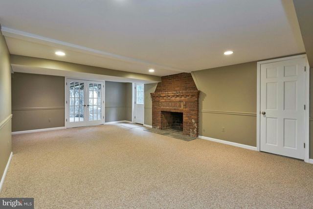 6586 BRADDOCK RD, Alexandria, VA 22312