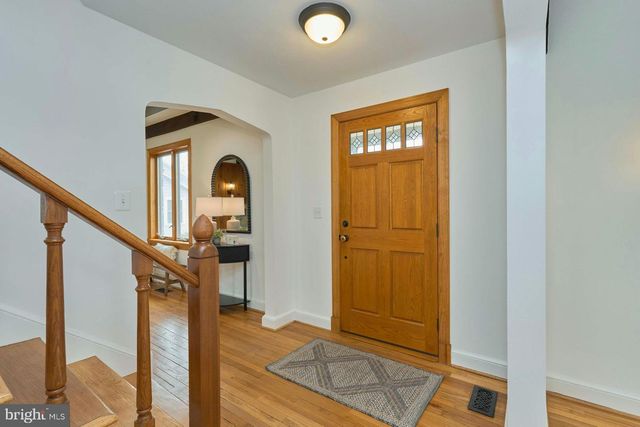 6586 BRADDOCK RD, Alexandria, VA 22312