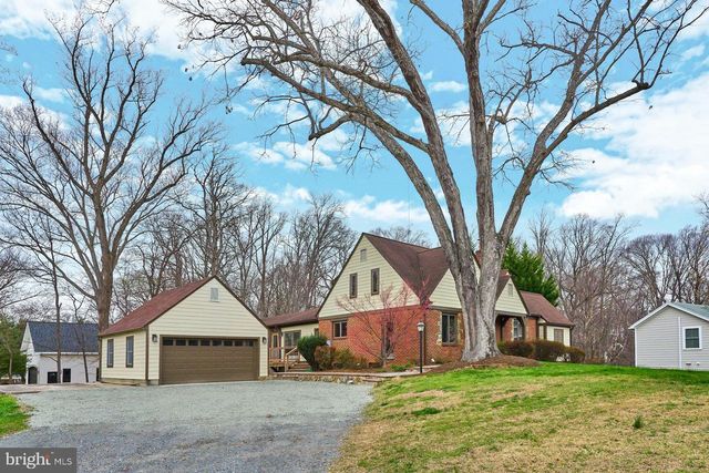 6586 BRADDOCK RD, Alexandria, VA 22312