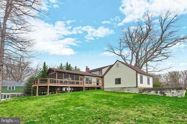 6586 BRADDOCK RD, Alexandria, VA 22312