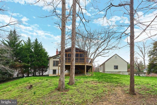 6586 BRADDOCK RD, Alexandria, VA 22312