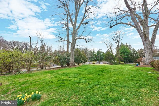 6586 BRADDOCK RD, Alexandria, VA 22312