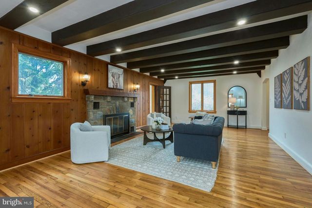 6586 BRADDOCK RD, Alexandria, VA 22312