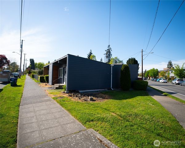 5319 Wilson Avenue S, Seattle, WA 98118