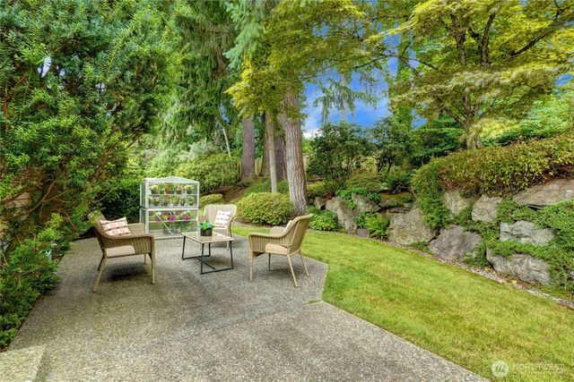 14860 NE 13th Street, Bellevue, WA 98007
