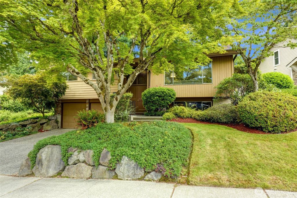 14860 NE 13th Street, Bellevue, WA 98007
