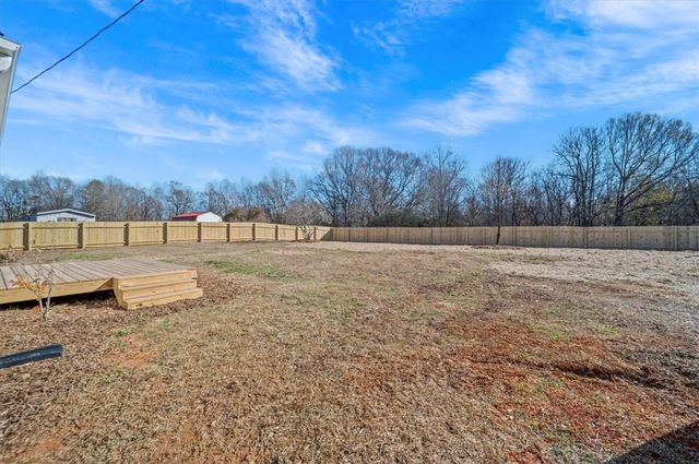 2304 Old Spartanburg Highway, Woodruff, SC 29388