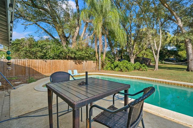 509 S OAKWOOD AVENUE, Brandon, FL 33511