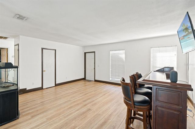 509 S OAKWOOD AVENUE, Brandon, FL 33511