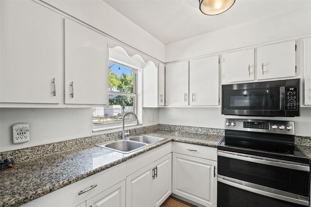 509 S OAKWOOD AVENUE, Brandon, FL 33511