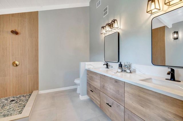 1349 Bonair rd, Vista, CA 92084