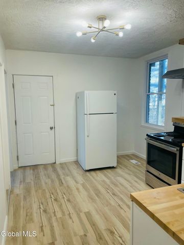 298-300 9th Street, Troy, NY 12180