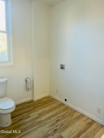 298-300 9th Street, Troy, NY 12180