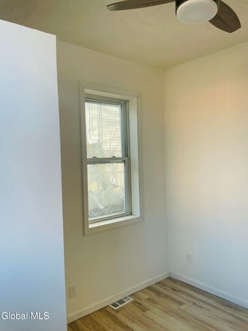 298-300 9th Street, Troy, NY 12180