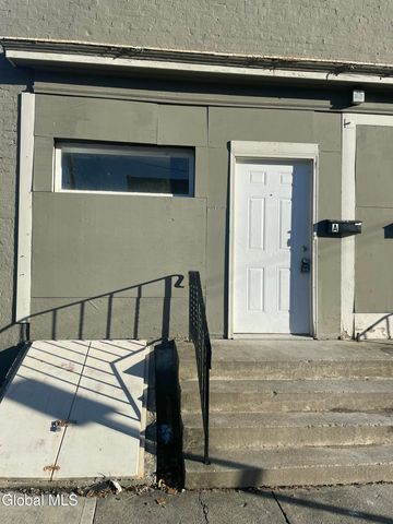 298-300 9th Street, Troy, NY 12180