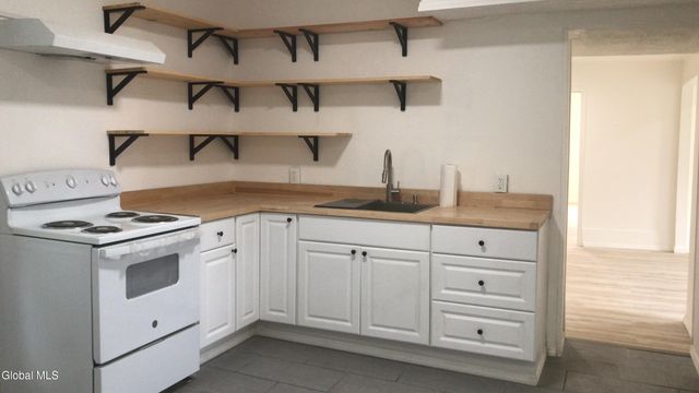 298-300 9th Street, Troy, NY 12180