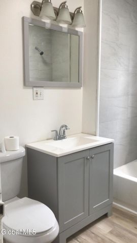 298-300 9th Street, Troy, NY 12180