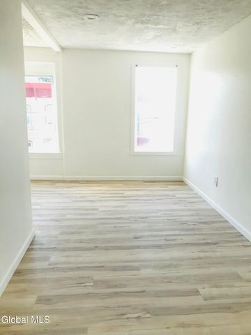 298-300 9th Street, Troy, NY 12180