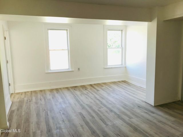 298-300 9th Street, Troy, NY 12180