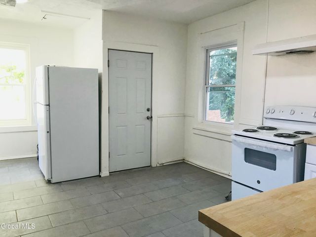 298-300 9th Street, Troy, NY 12180