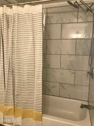 298-300 9th Street, Troy, NY 12180