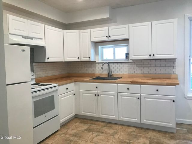 298-300 9th Street, Troy, NY 12180