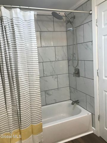 298-300 9th Street, Troy, NY 12180