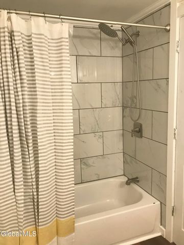 298-300 9th Street, Troy, NY 12180