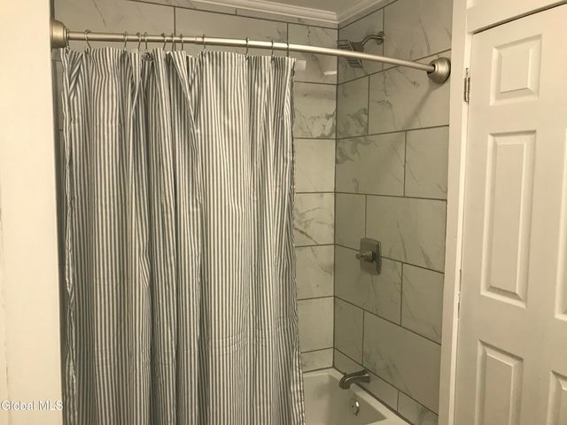 298-300 9th Street, Troy, NY 12180