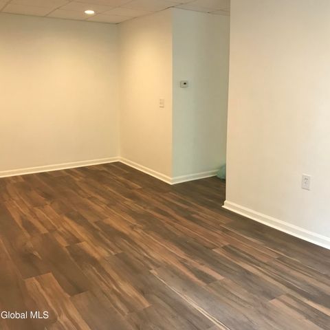 298-300 9th Street, Troy, NY 12180