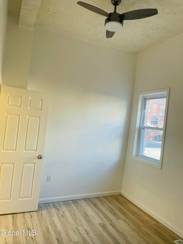 298-300 9th Street, Troy, NY 12180