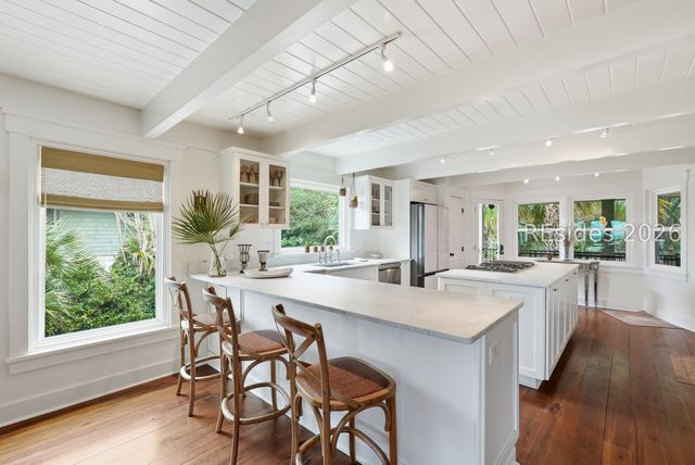 20 Oyster Landing Rd, Hilton Head Island, SC 29928