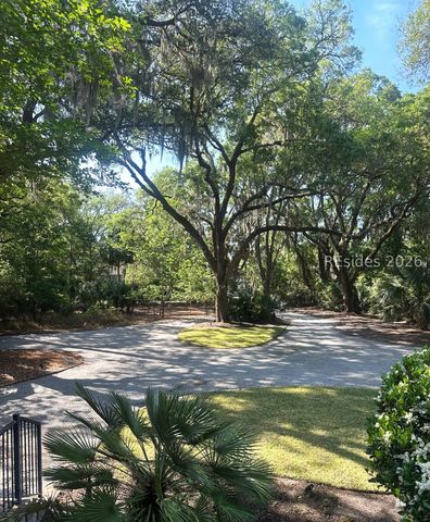 20 Oyster Landing Rd, Hilton Head Island, SC 29928