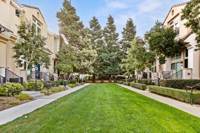 171 Bel Air Court, Mountain View, CA 94043